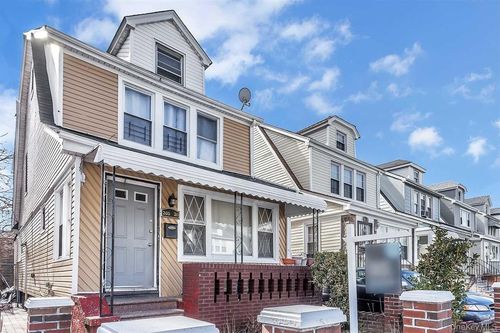 20526 116th Road, New York, NY, 11412 | Card Image