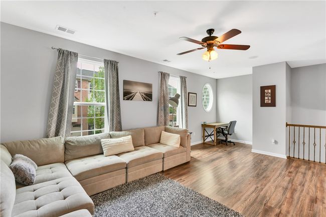 1503 Pointe View Dr, Townhouse with 3 bedrooms, 3 bathrooms and 2 parking in Mars PA | Image 11