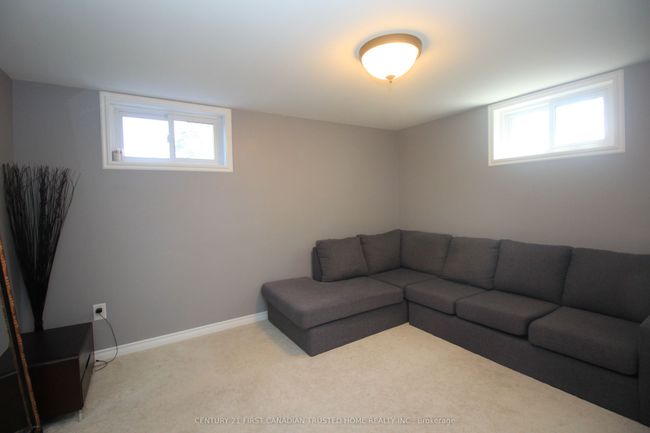 2294 Gore St, House other with 4 bedrooms, 2 bathrooms and 4 parking in Mount Brydges ON | Image 28