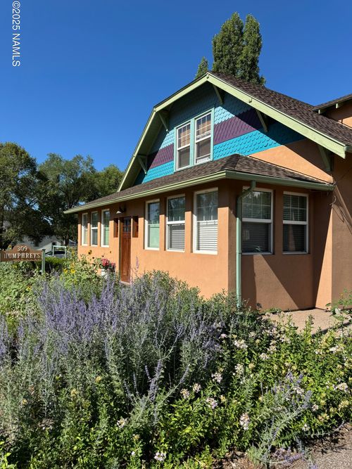 309 N Humphreys St, Flagstaff, AZ, 86001-4507 | Card Image