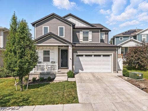 1911 N Lemongrass Dr, Saratoga Springs, UT, 84045-3872 | Card Image
