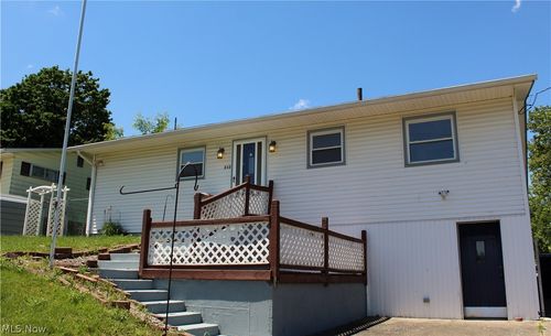 649 Standish St Nw, Massillon, OH, 44647-5328 | Card Image