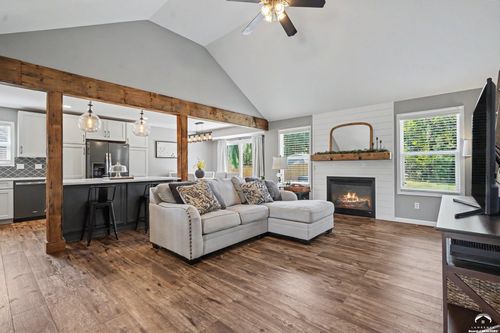 709 Flame Way, Baldwin City, KS, 66006-4212 | Card Image