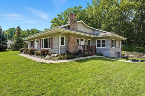 2775 Lancaster Ln N, Plymouth, MN, 55441-3281 | Card Image