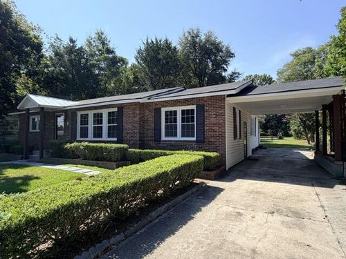 413 W Floyd St, Sandersville, GA, 31082-2659 | Card Image