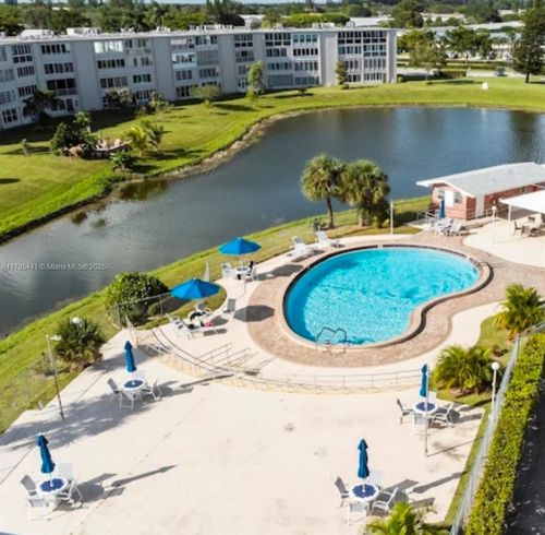 102-102 Northampton F, West Palm Beach, FL, 33417-1739 | Card Image