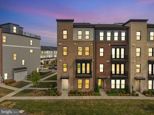 43382 Farringdon Sq, BROADLANDS, VA, 20148-5555 | Card Image