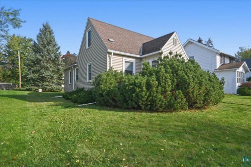 5811 Glenwood St, Duluth, MN, 55804 | Card Image