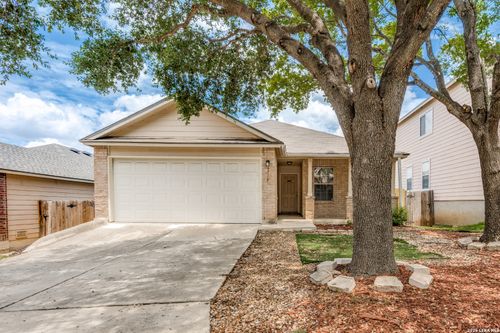 6715 Carlsbad Rio, San Antonio, TX, 78233-4580 | Card Image