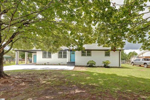 203 Montgomery St, Laurens, SC, 29360-1634 | Card Image