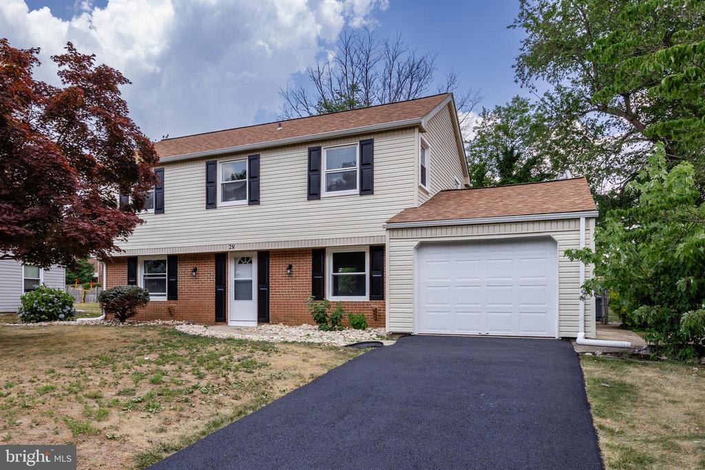 Bonnie Ln, Willingboro, NJ 08046