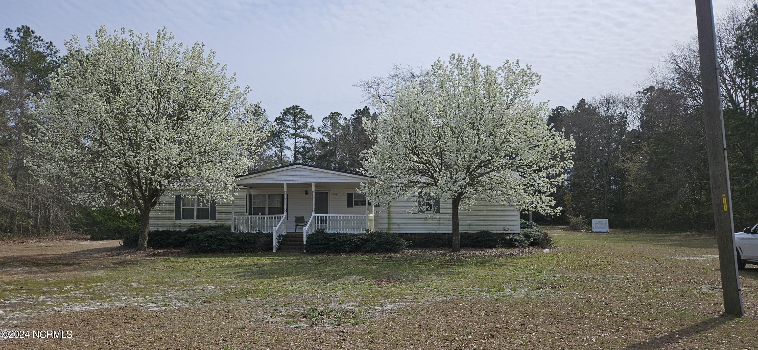 Laurel Lake Rd, Salemburg, NC 28385