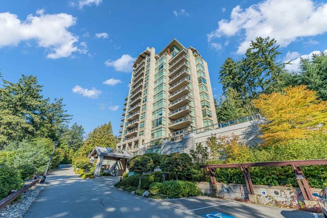 503 - 3355 Cypress Place, Condo with 3 bedrooms, 2 bathrooms and 2 parking in West Vancouver BC | Image 5