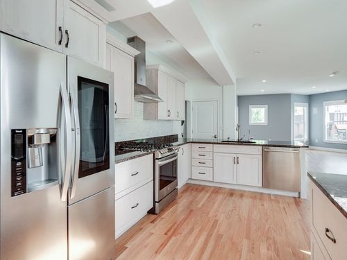 2-390 Medford St, Somerville, MA, 02145 | Card Image