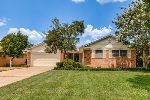 827 Oak Forest Dr, Dallas, TX, 75232-1225 | Card Image