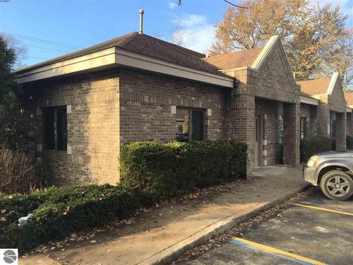 3600 Veterans Dr, Traverse City, MI, 49684-4582 | Card Image