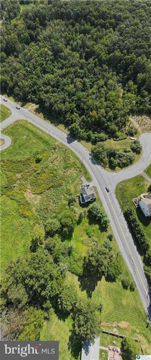 3603 Rip Ct, Slatington, PA, 18080-3204 | Card Image