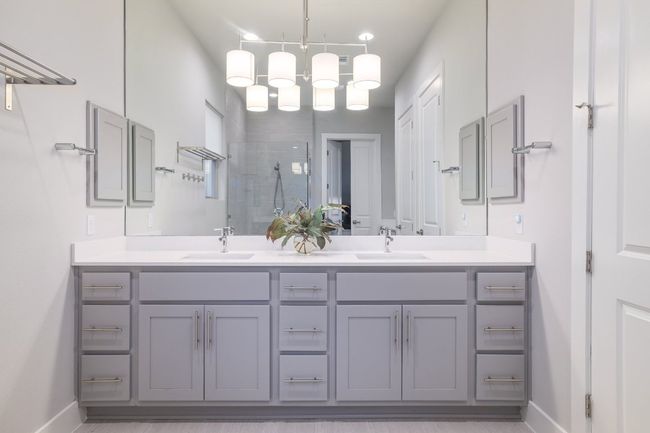 2513 Moreno St, House other with 4 bedrooms, 4 bathrooms and 2 parking in Austin TX | Image 12