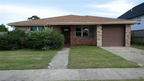 3805 Plaza Dr, Chalmette, LA, 70043-1459 | Card Image