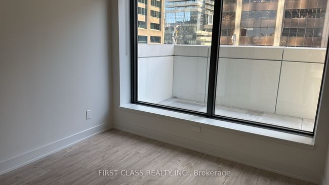 503 - 8 Cumberland St, Condo with 1 bedrooms, 1 bathrooms and null parking in Toronto ON | Image 9