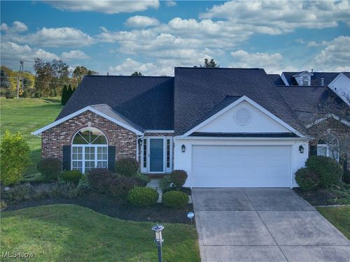 5653 Lisa Oval, Medina, OH, 44256-6820 | Card Image
