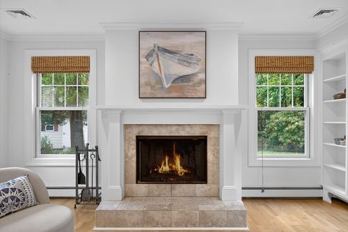 10 Nickerson Rd, Bedford, MA, 01730-1636 | Card Image