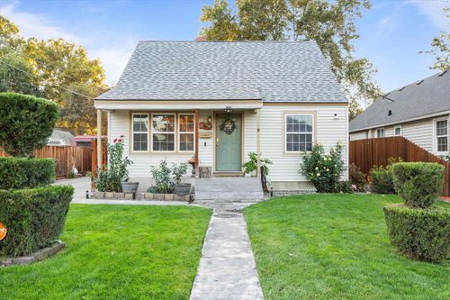 29 N Mayfield St, Kennewick, WA, 99336-3334 | Card Image