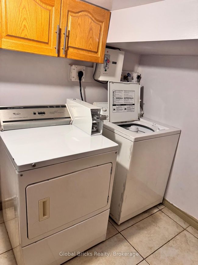 4493 Jepson St, House other with 5 bedrooms, 2 bathrooms and 2 parking in Niagara Falls ON | Image 26