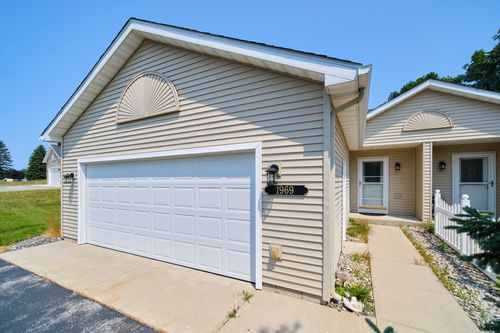 1969 Pine Ridge Dr, Manistee, MI, 49660-8958 | Card Image