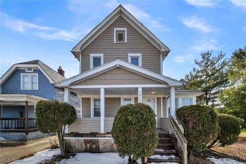 18526 Underwood Ave, Cleveland, OH, 44119-2928 | Card Image