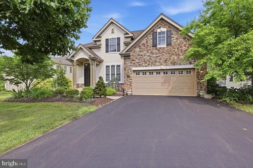 142 Silver Tail Ln, NEW HOPE, PA, 18938-5763 | Card Image
