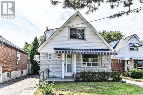 292 Glebemount Ave, East York, ON, M4C3V3 | Card Image