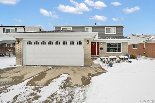 26010 Marlowe Pl, Oak Park, MI, 48237-1044 | Card Image