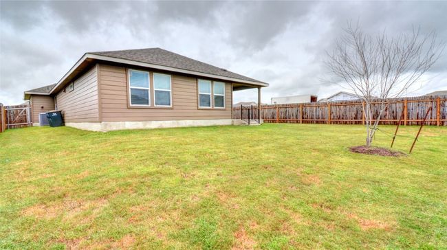257 Fossil Dr, House other with 4 bedrooms, 2 bathrooms and 2 parking in Kyle TX | Image 27