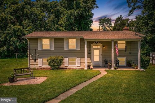 6122 7th St, King George, VA, 22485-7432 | Card Image