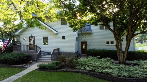 225 N East Ave, Bonfield, IL, 60913 | Card Image