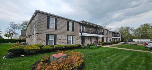 23-24360 E River Rd, Grosse Ile, MI, 48138-2311 | Card Image