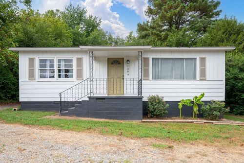 1204 W Main St, Heber Springs, AR, 72543-2840 | Card Image