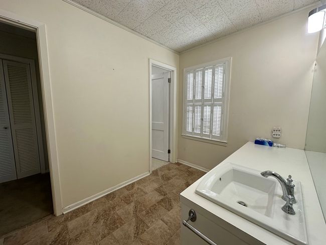 901 E 4 Th St, House other with 2 bedrooms, 2 bathrooms and 2 parking in Adel GA | Image 11