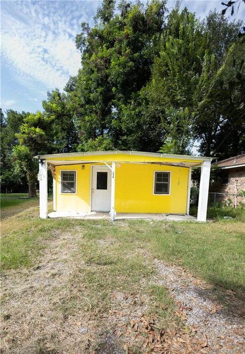 236 Brouillette St, Marksville, LA, 71351-2722 | Card Image