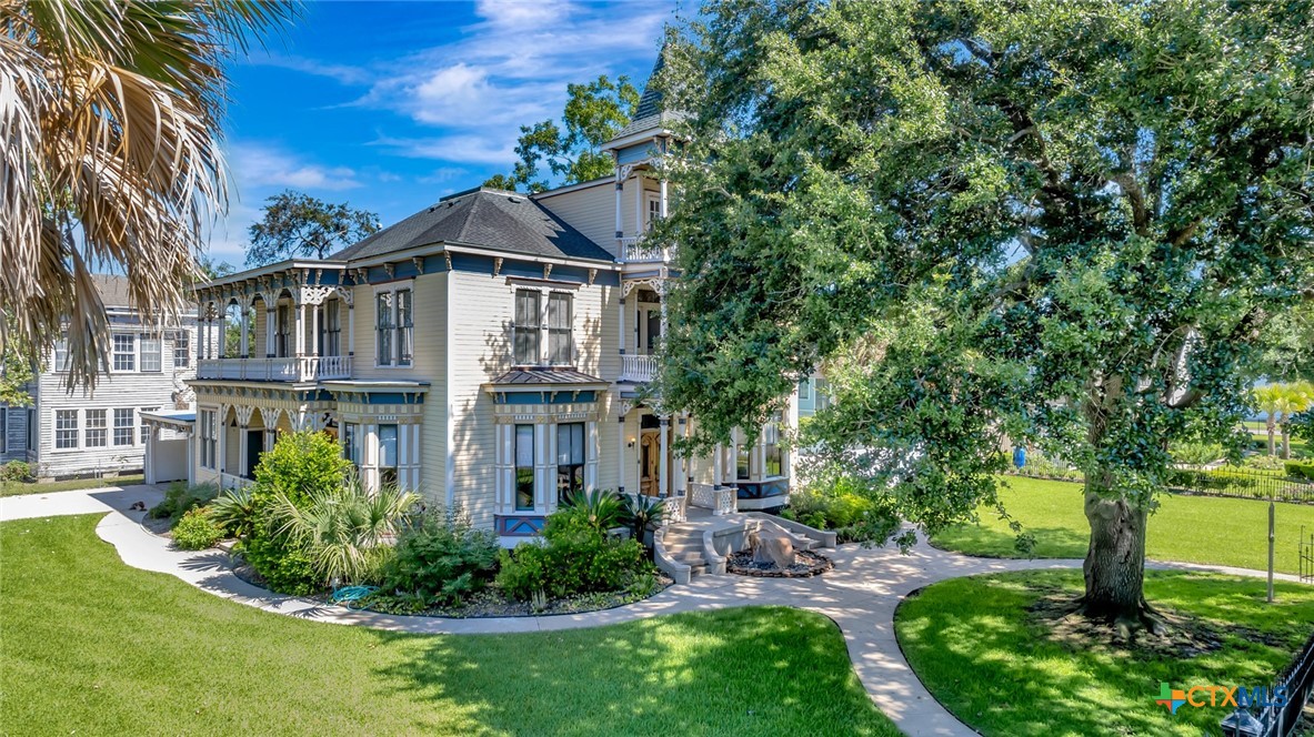 DE Leon St, Victoria, TX 77901