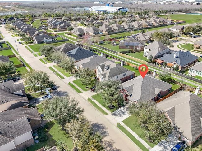 13703 Evening Wind Dr, House other with 4 bedrooms, 3 bathrooms and 2 parking in Pearland TX | Image 47