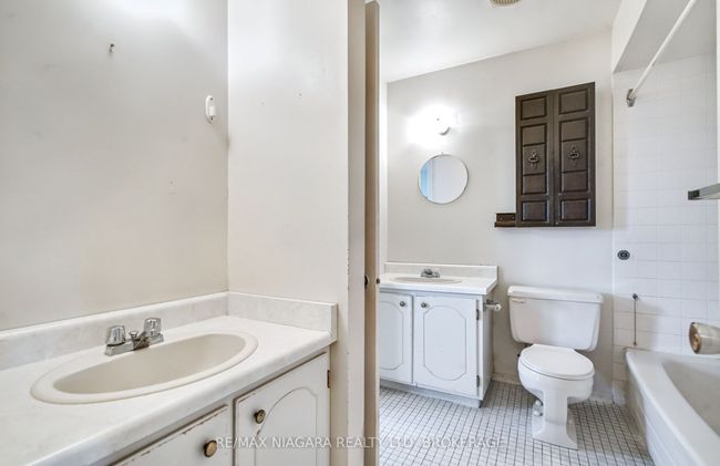 3 - 5787 Swayze Dr, Condo with 3 bedrooms, 2 bathrooms and 1 parking in Niagara Falls ON | Image 18