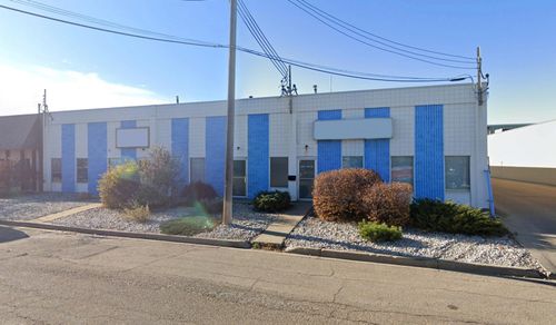 5616 94a St Nw, Edmonton, AB, T6E3E4 | Card Image