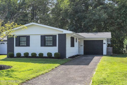 49 Markham Rd, Brick, NJ, 08724-1937 | Card Image