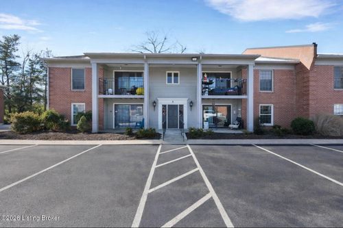 apt-1-8 Dupont Way, Louisville, KY, 40207-4627 | Card Image