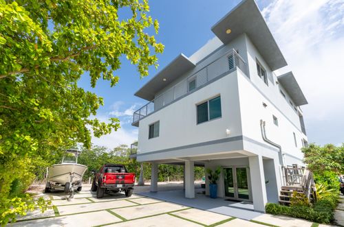 475 Bahia Honda Rd, Key Largo, FL, 33037-3102 | Card Image