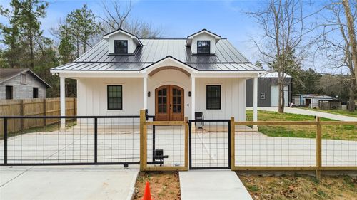 630 & 610 S Railroad Ave, Shepherd, TX, 77371-3444 | Card Image