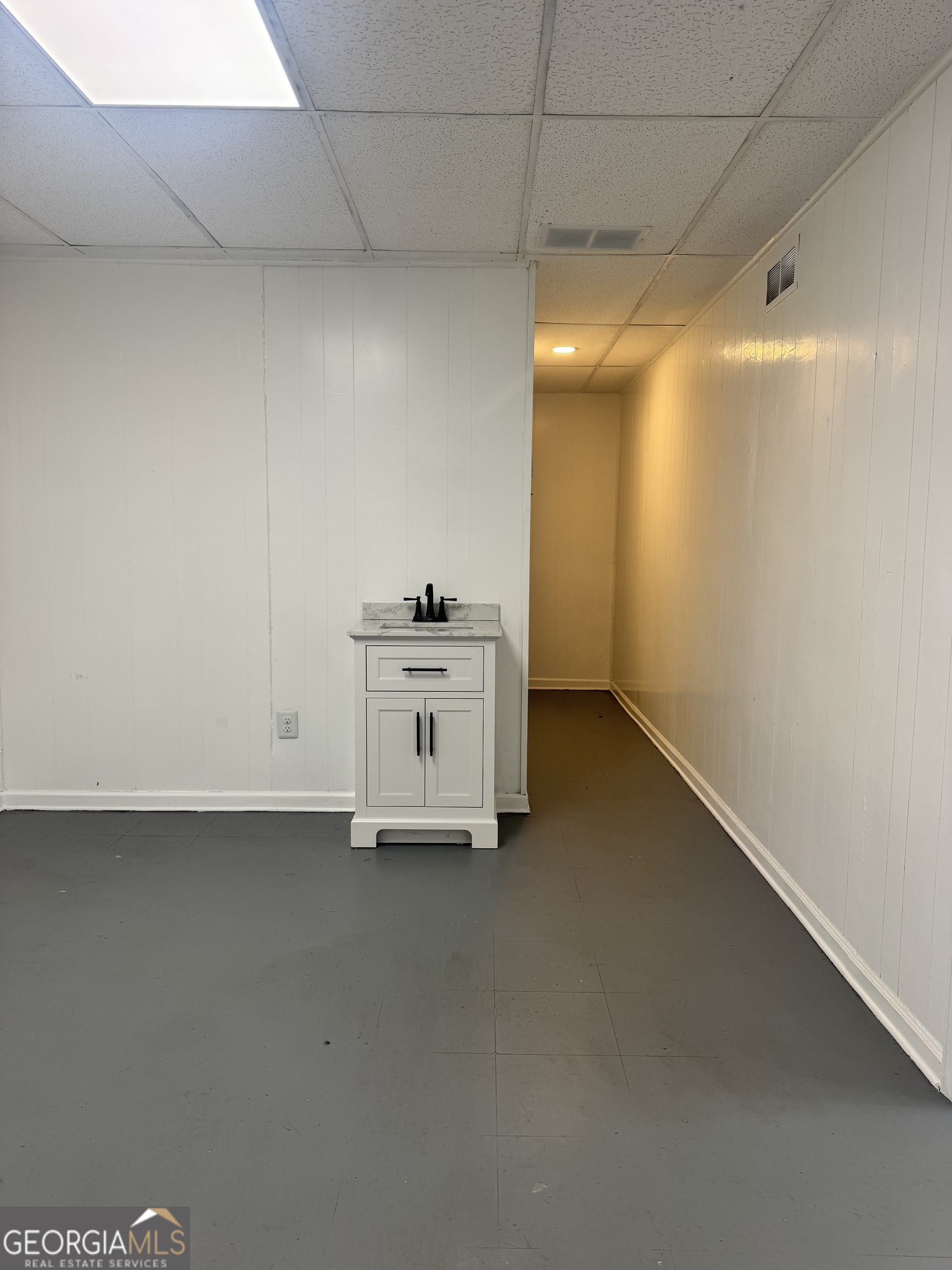 Commercial Sale in Morrow 4