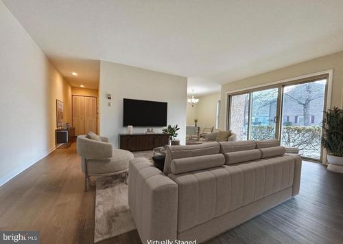 99-2e-3301 S Leisure World Blvd, SILVER SPRING, MD, 20906-1751 | Card Image